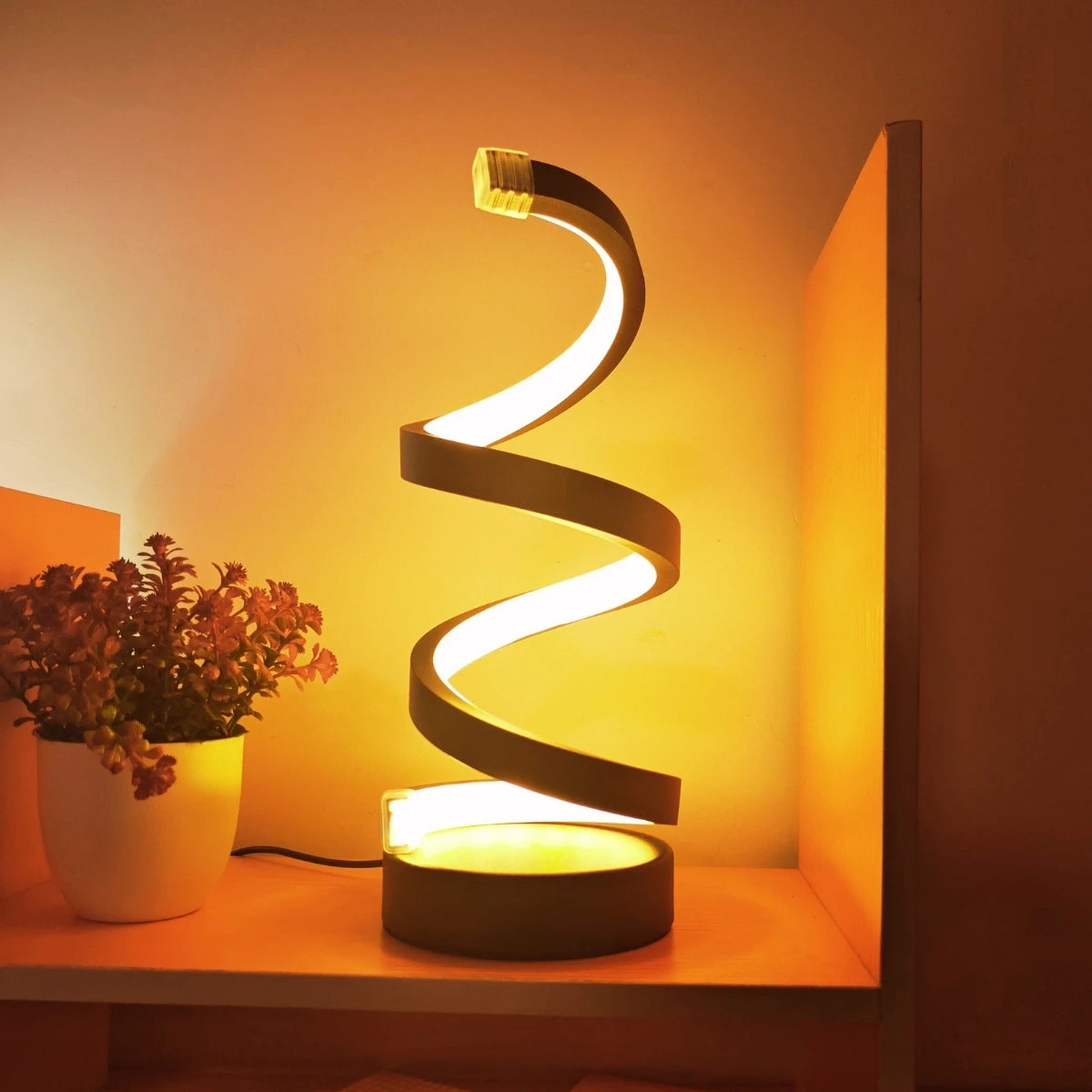 Lampe de table spirale au design moderne pour salon et chambre